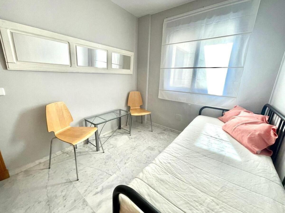 Calu Homes Duplex Cerca Playa De Huelin Малага Экстерьер фото