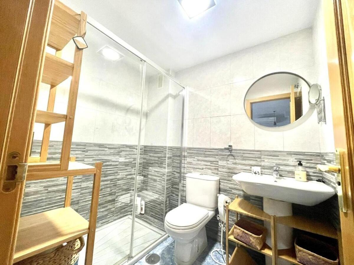 Calu Homes Duplex Cerca Playa De Huelin Малага Экстерьер фото
